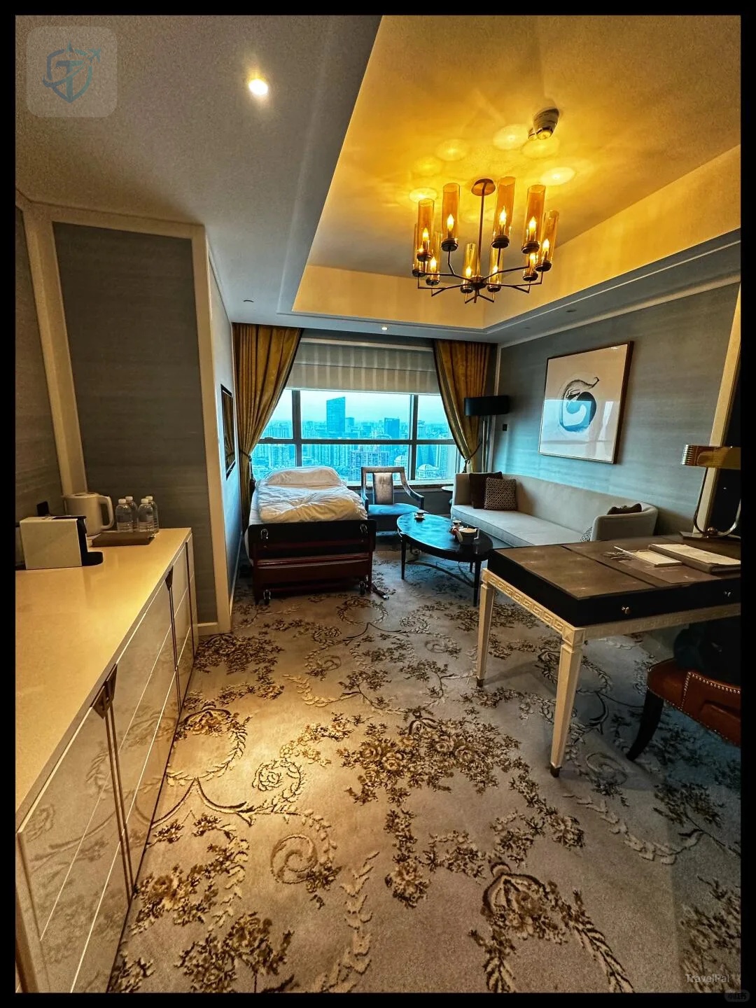 Living and sleeping area in a St. Regis Shanghai Jingan suite